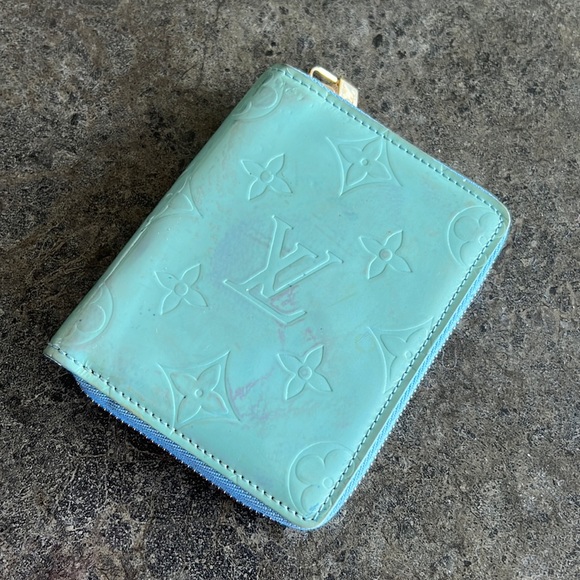 Louis Vuitton Handbags - Louis Vuitton Vernis Alma Zippy Coin Bill Wallet Tiffany Blue Authentic